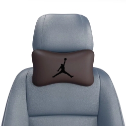 Подушка под шею коричневая с вышивкой 